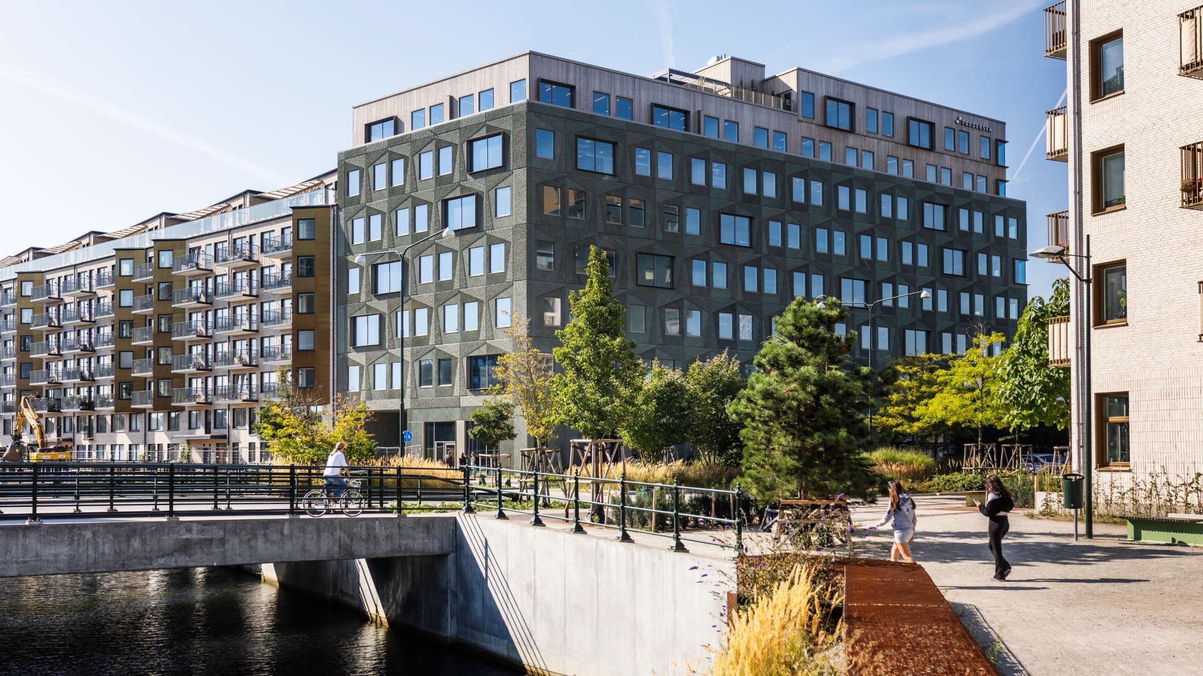 nytt-kontorshus-oas-malmö-terrass-grönska-16-9