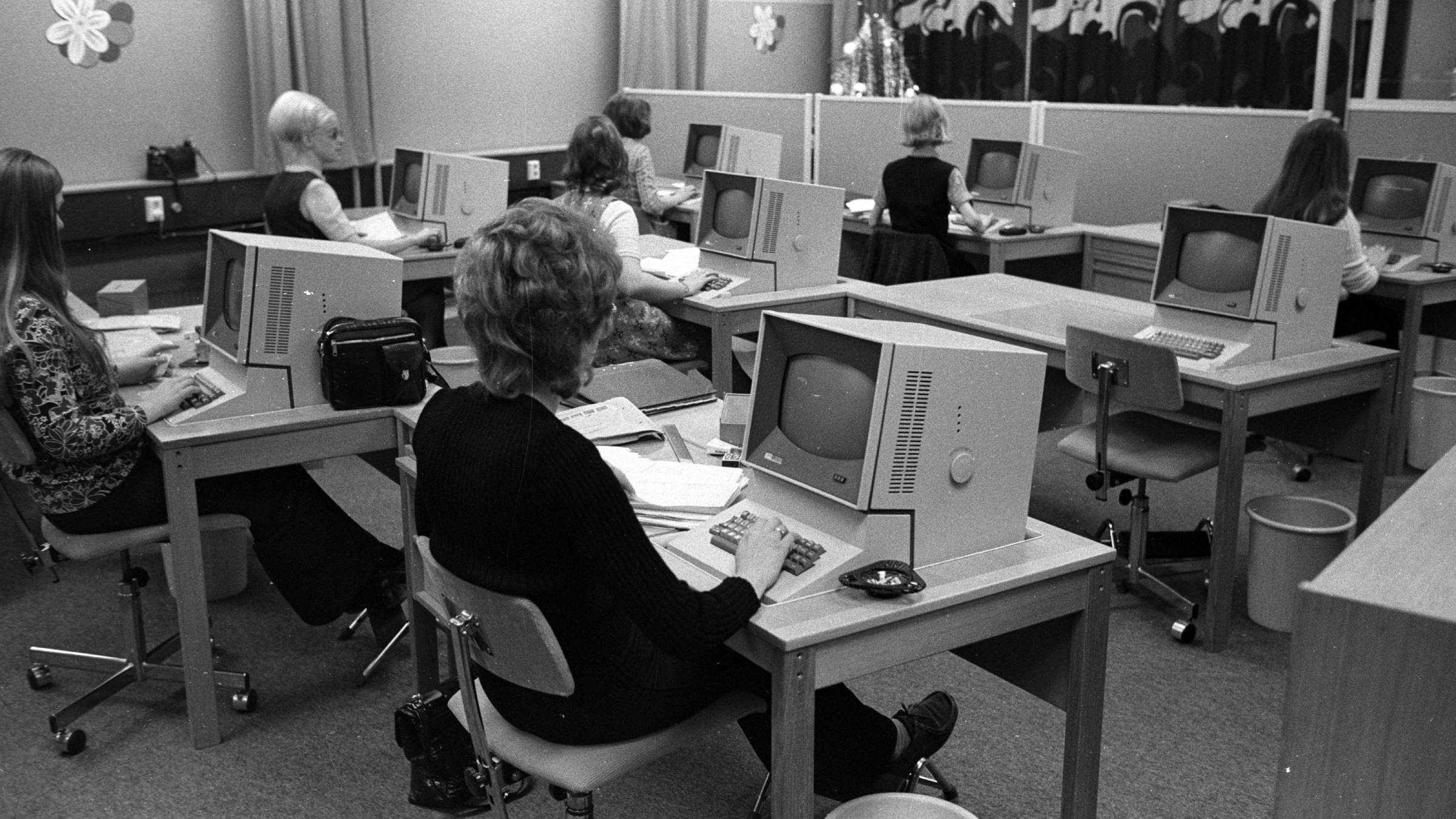 ikea-älmhult-1971-kontorslandskap-historisk-bild-16-9