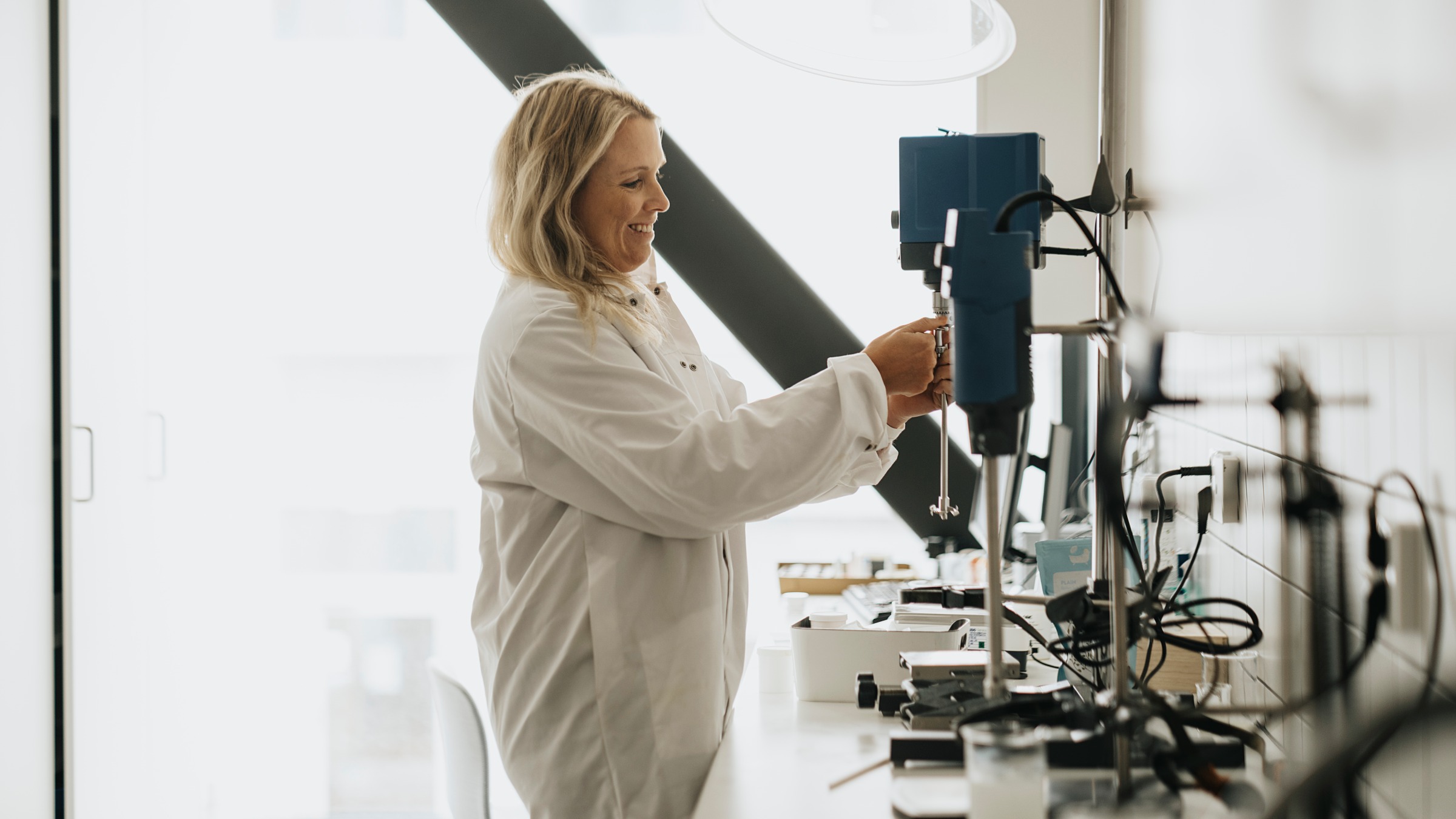 AAK-hyllieterrass-kontorsinredning-malmo-labb-laboratorium-labbass