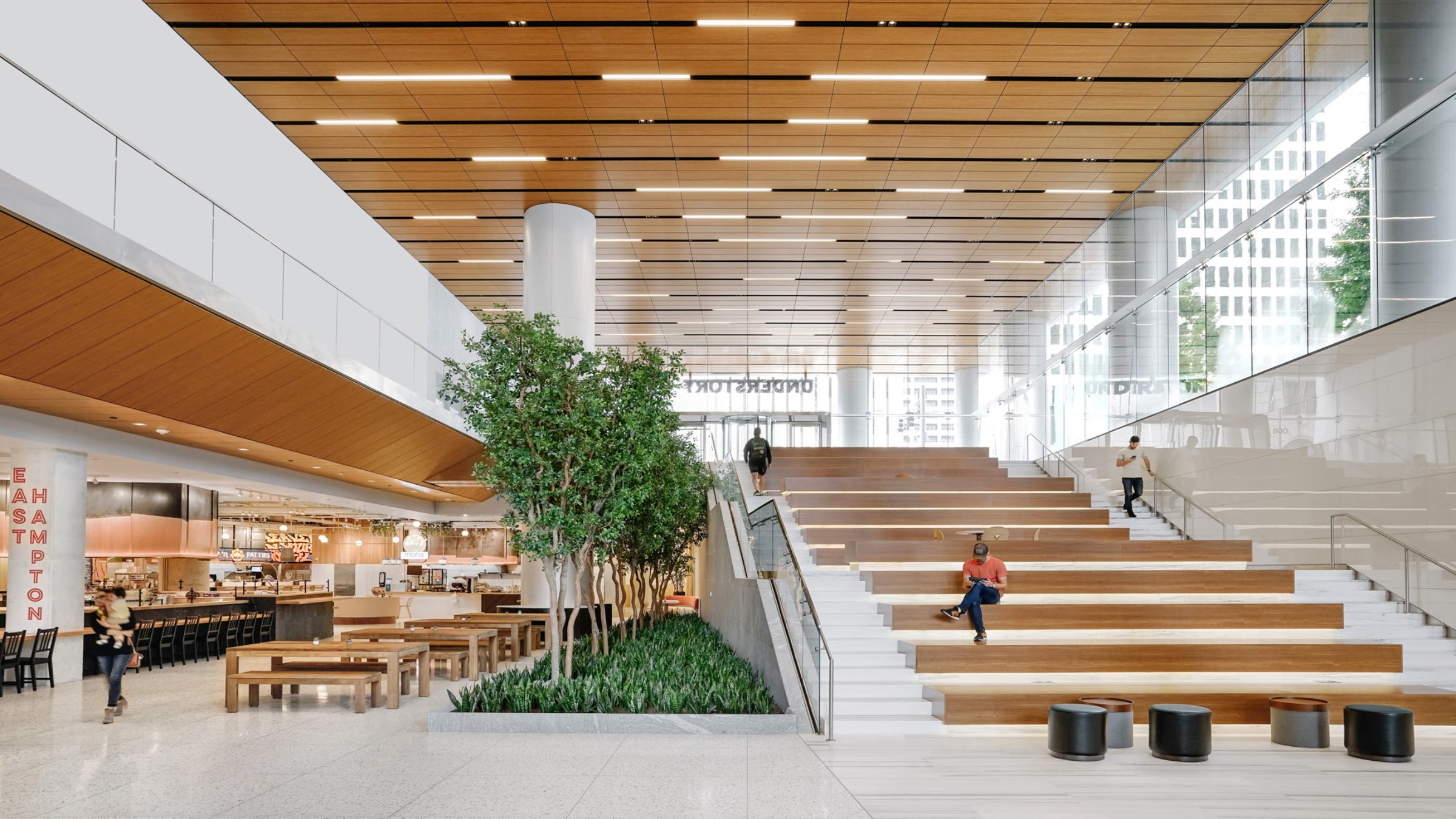 Bank-of-America-Tower-interior-trappa-16-9