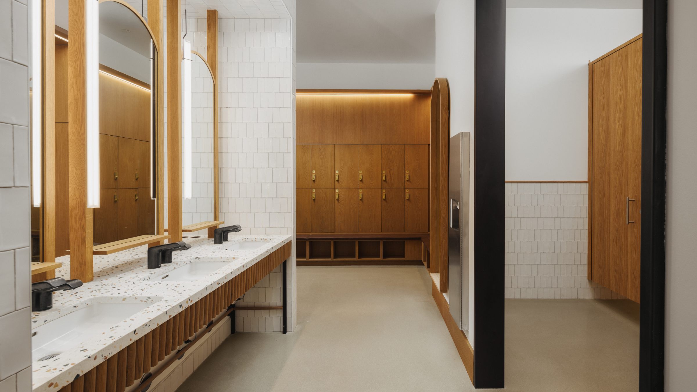 Norton-Rose-Fulbright-Tower-Houston-USA-kontor-utsikt-badrum-16-9