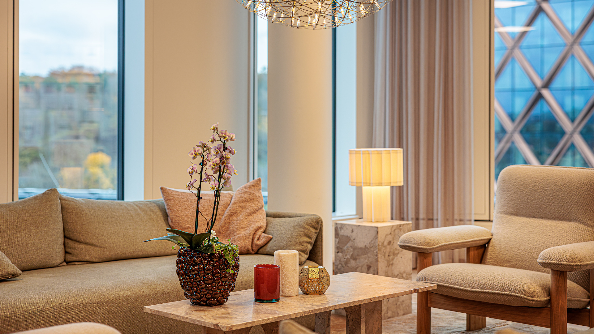 SectorAlarm_lounge_16_9