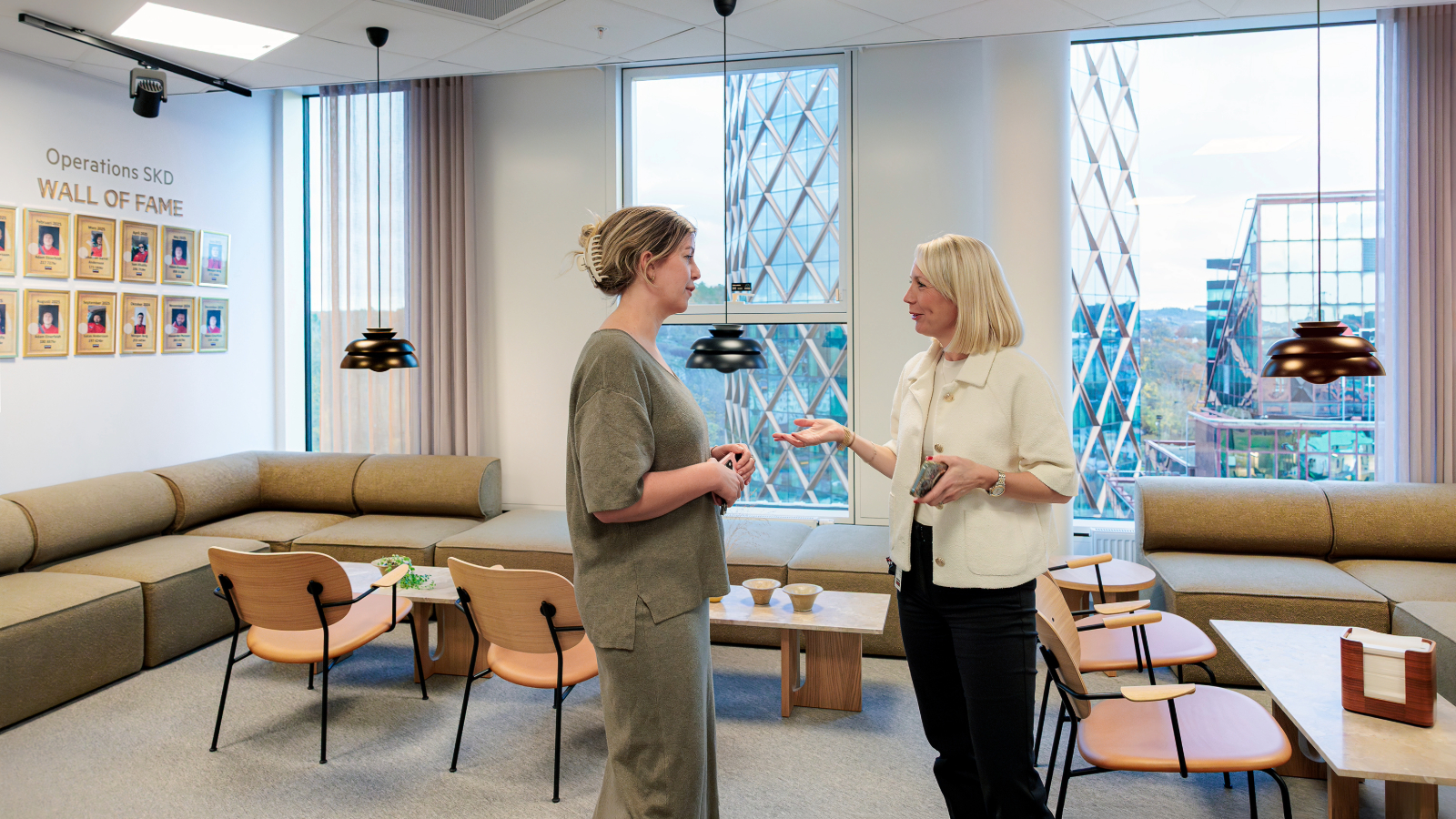 SectorAlarm_Sofia_Karin_16_9